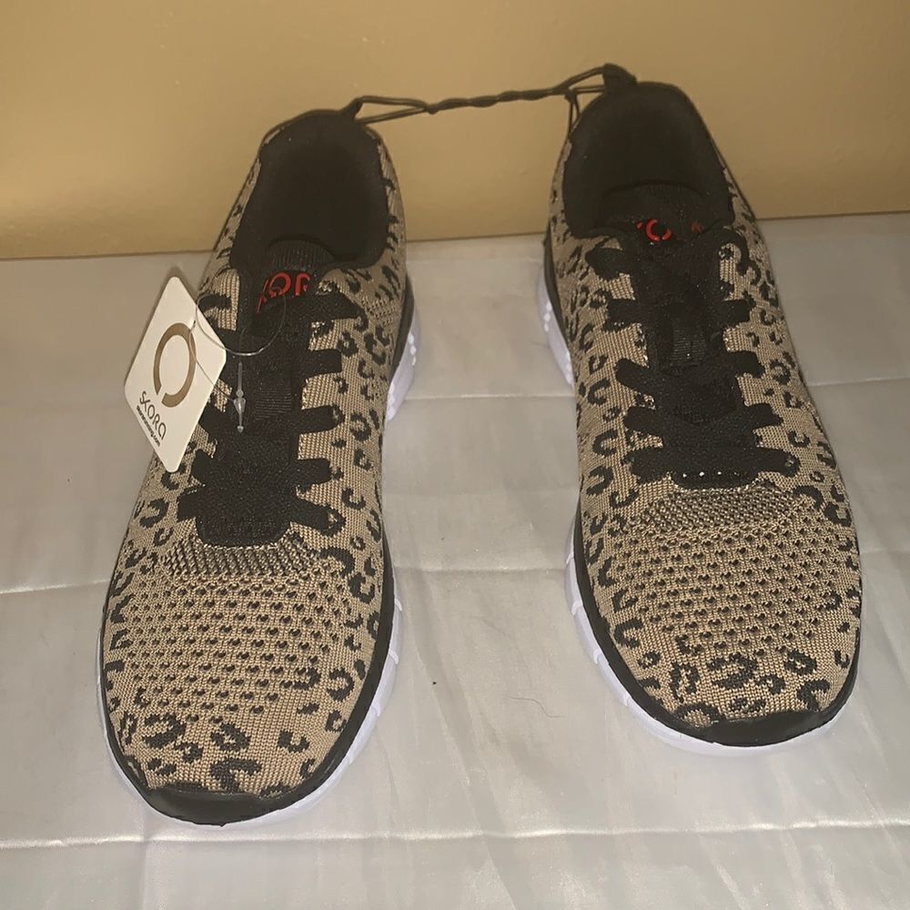 Skora Women’s Running Leopard Shoes